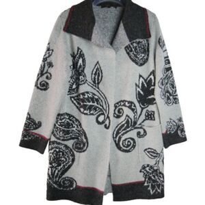 Maxsport Women's Size S Gray Black Sweater Cardigan Coat Big Paisley